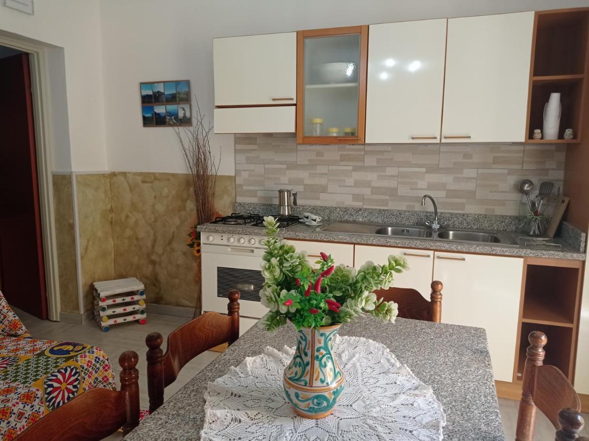 Mary Home - Casa Vacanza Таорміна Екстер'єр фото