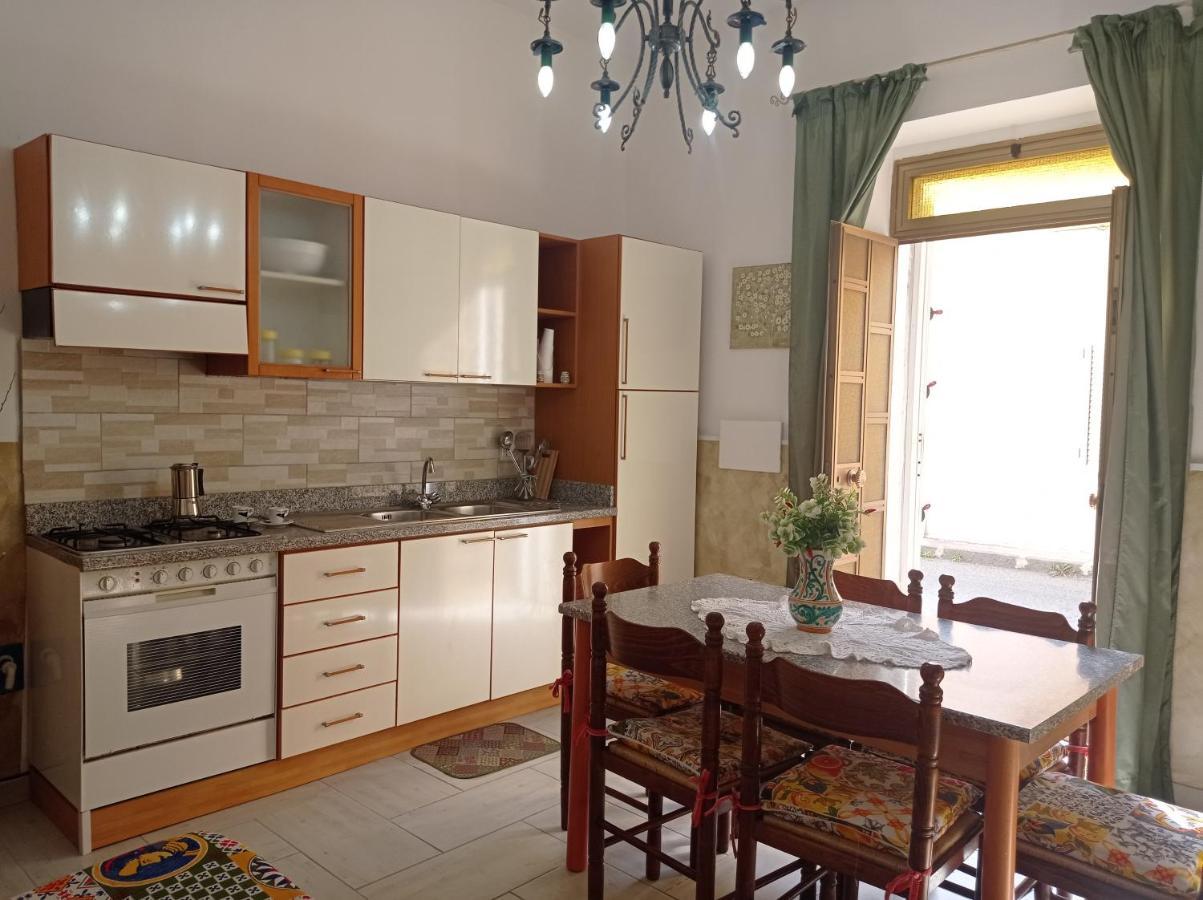 Mary Home - Casa Vacanza Таорміна Екстер'єр фото