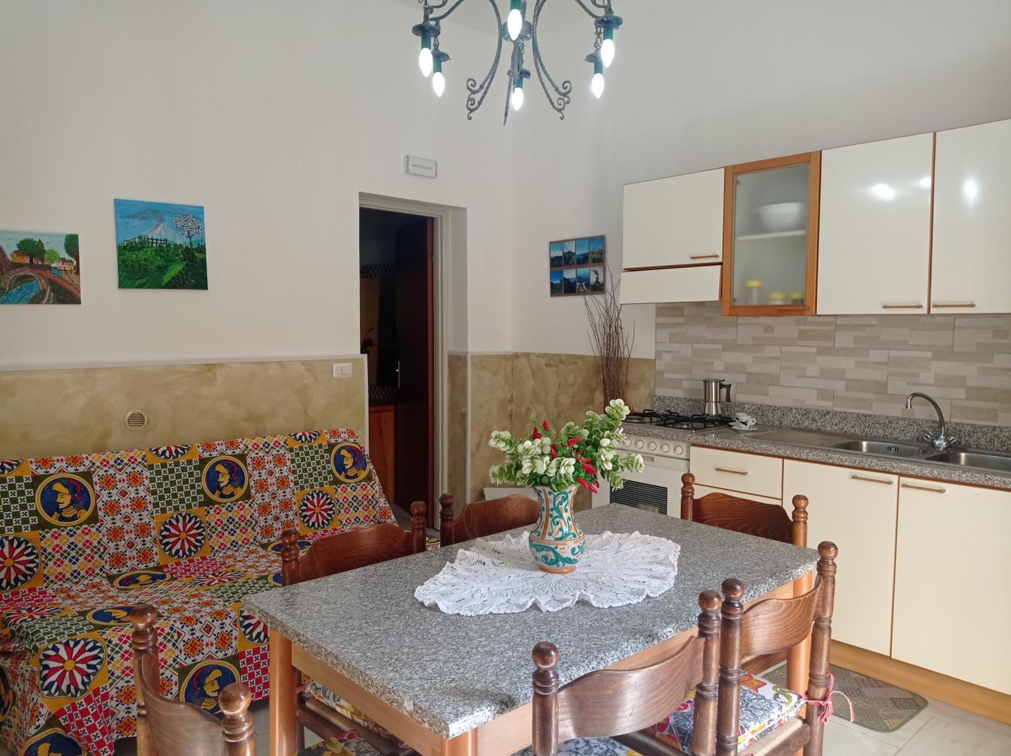 Mary Home - Casa Vacanza Таорміна Номер фото